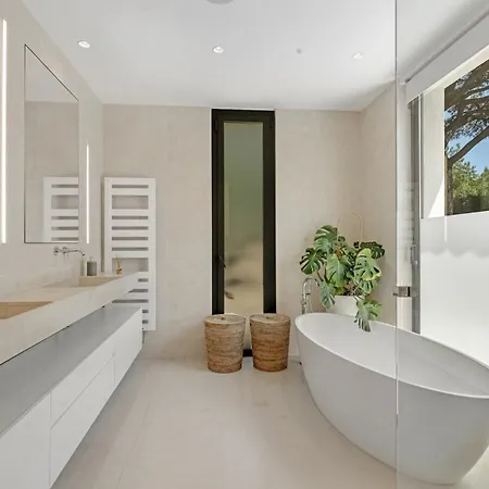 Σπίτι διακοπών Luxury - - With Pool&jacuzzi
